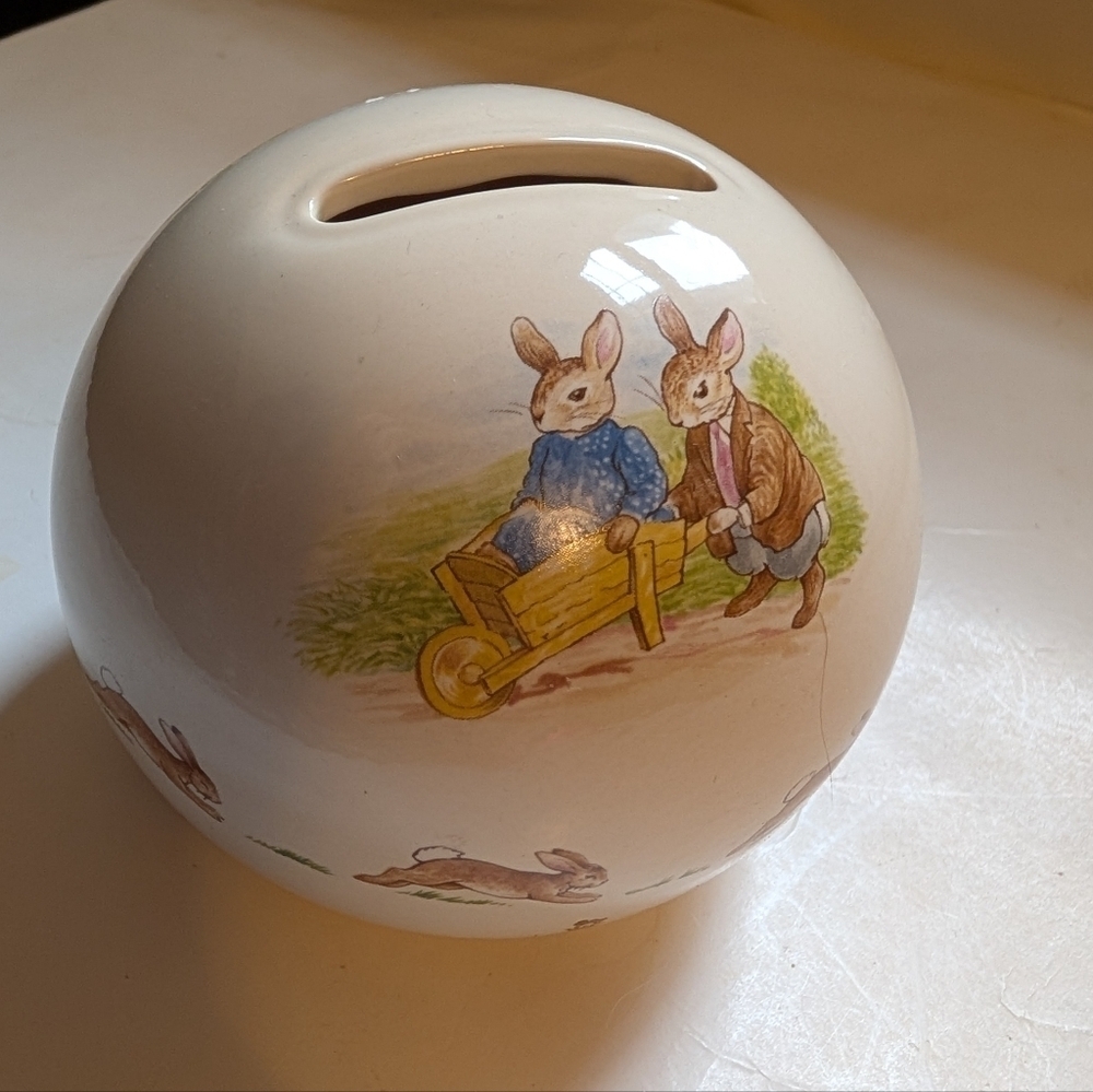 Vintage 1988 Bunnykins By Royal Doulton Round Money Bank